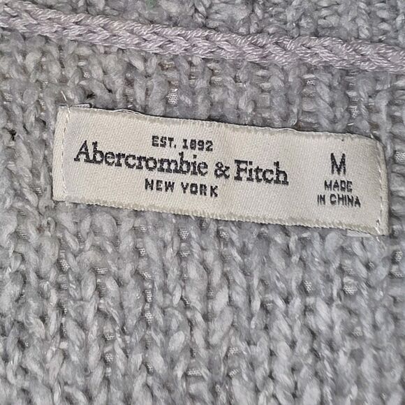 Abercrombie & Fitch Women’s Medium Gray Knit Sweater | Long Sleeve Pullover - Picture 4 of 8